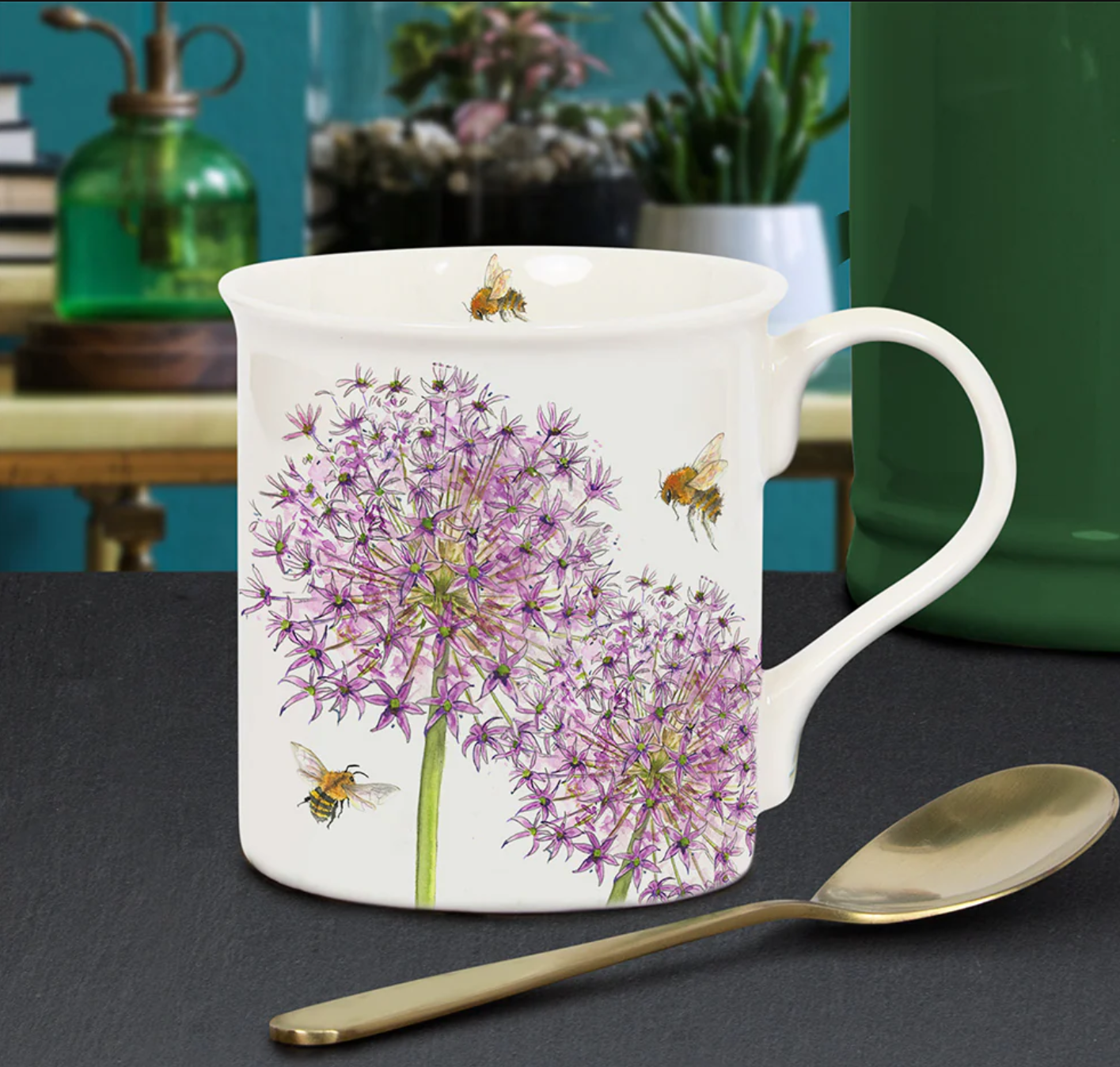 Bee-tanical Allium Mug
